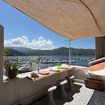 Sur Le Port Appartement *