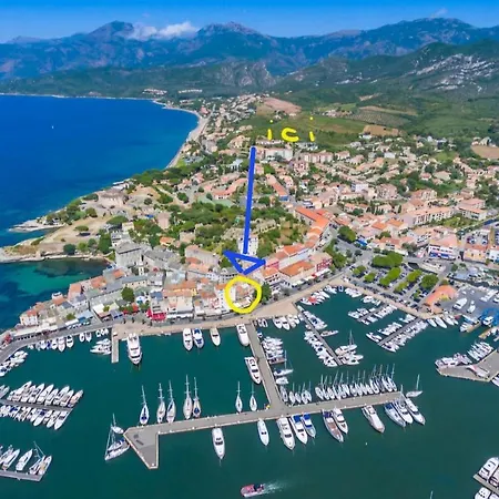 Sur Le Port Apartmán *