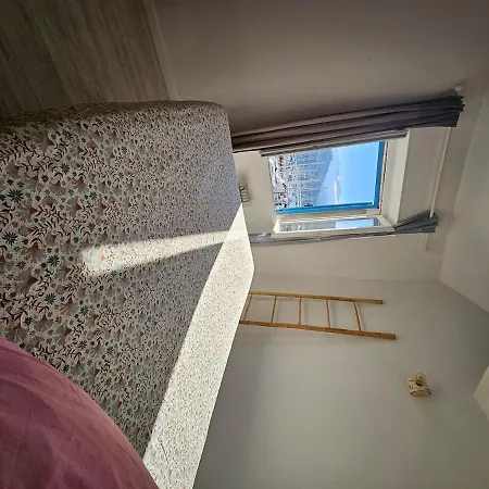 Sur Le Port Saint-Florent (Corsica)