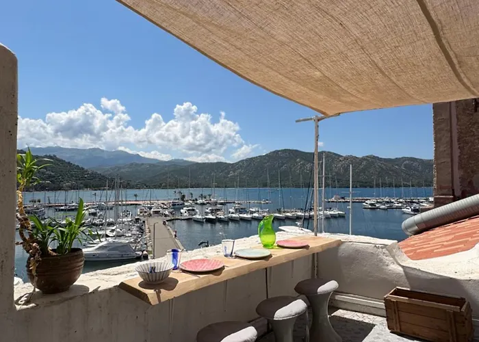 Sur Le Port Appartement *